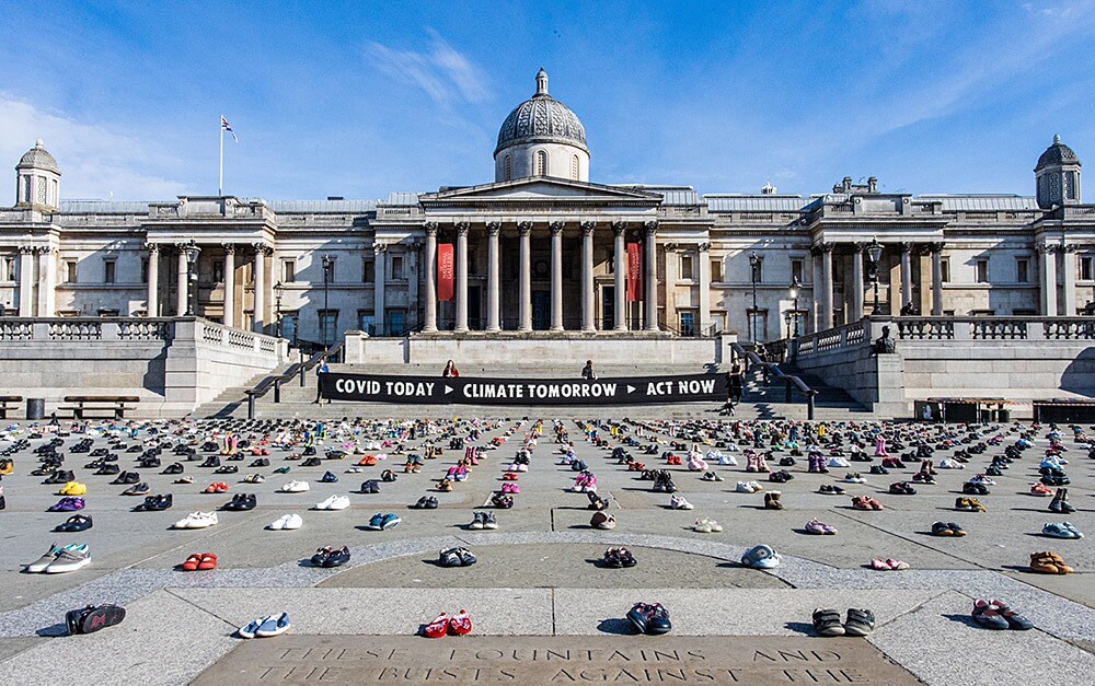 Global Newsletter #39: What do laptops, children's shoes and fake oil spills have in common?